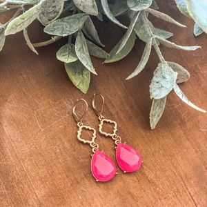 NWOT crown and ivy earrings